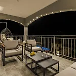 ヴィラ Luxury Rafael スコペロス