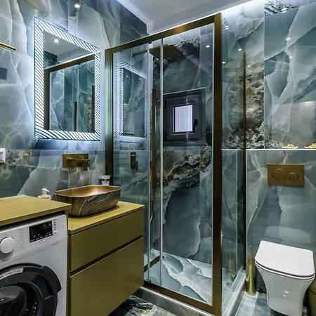 Luxury Rafael * سكوبيلوس تاون