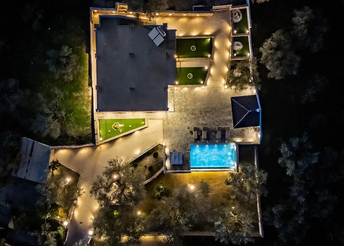 Luxury Rafael Villa Skopelos Town