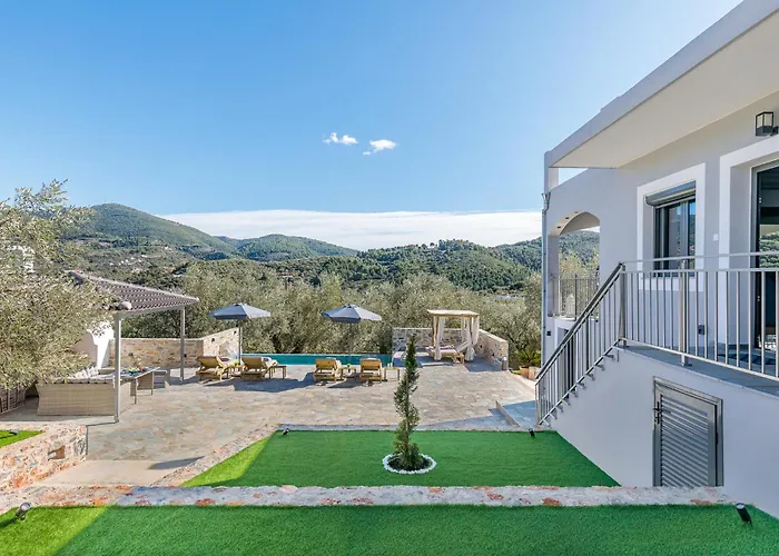 Luxury Rafael * Skopelos Town